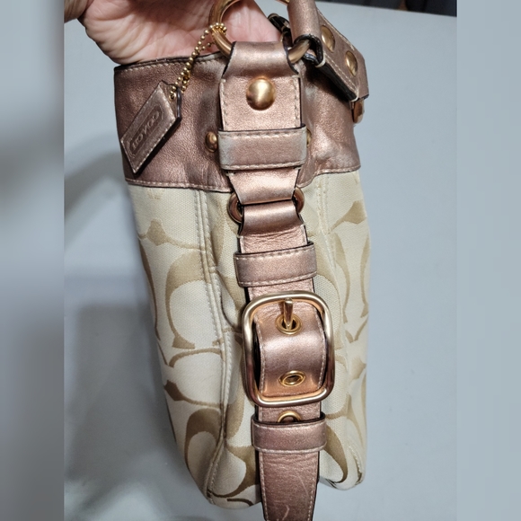 🩷RARE🩷 Authentic Coach Signature Metallic Rose Blush Large Shoulder Bag - Picture 5 of 16